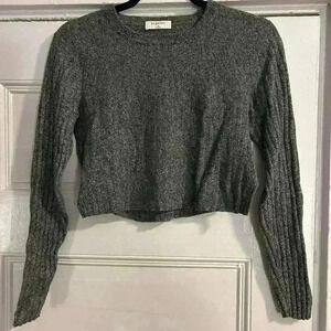 Babaton Aritzia Cropped Long Sleeve Sweater